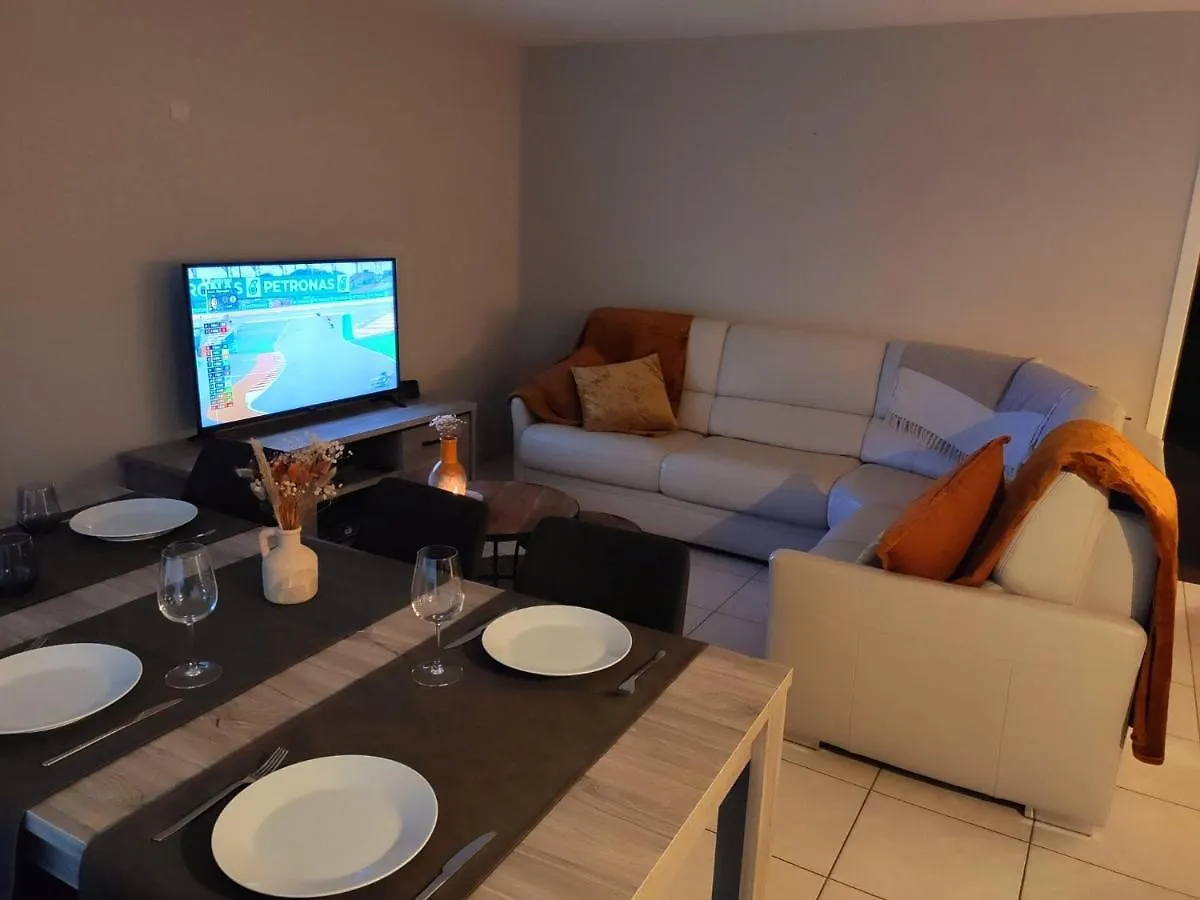Sea-Level Apartment Ostend